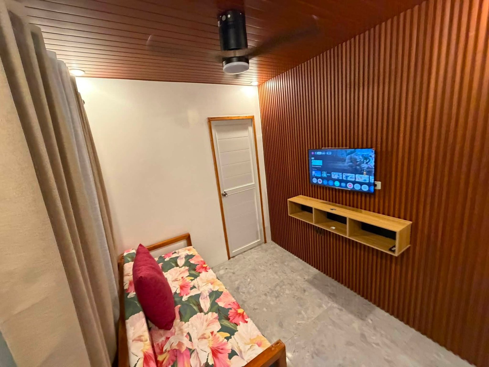 Whole Secret Villa